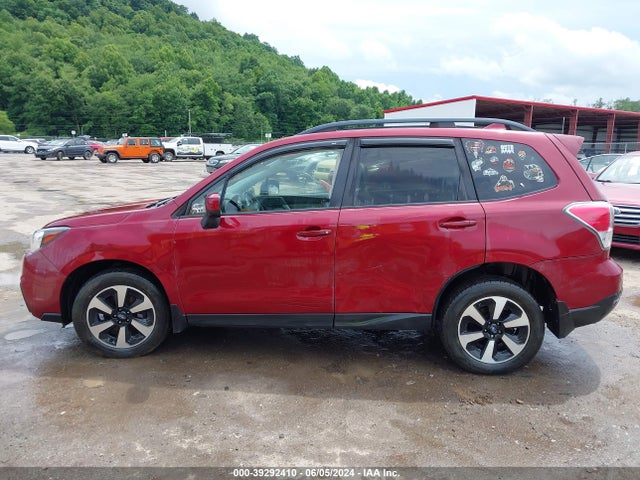 Subaru Forester 2.5i Premium 2018 JF2SJAGC4JH598853 Image 14