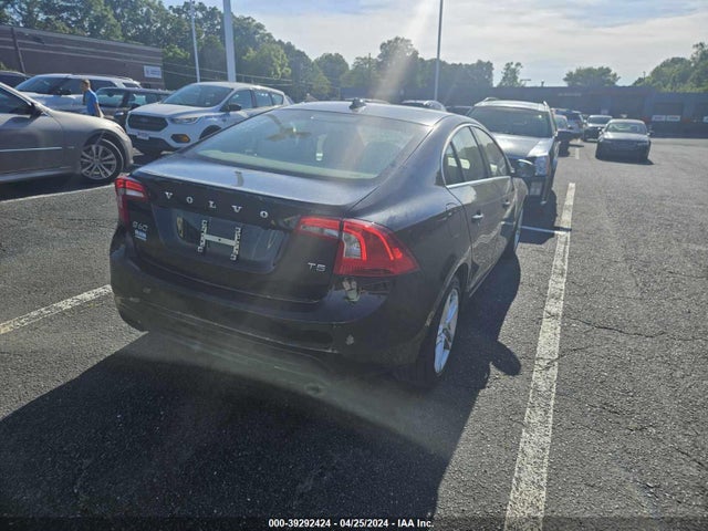 YV140MFC2F1307242 Volvo S60