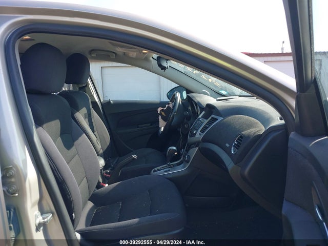 Chevrolet Cruze 1lt Auto 2014 1G1PC5SB2E7224797 Image 5