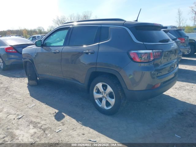 3C4NJCBB5KT715896 Jeep Compass Latitude Fwd