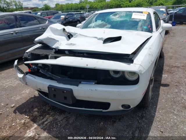 2C3CDZAG4GH225890 Dodge Challenger Sxt Plus