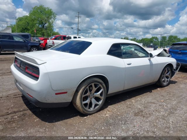 2C3CDZAG4GH225890 Dodge Challenger Sxt Plus