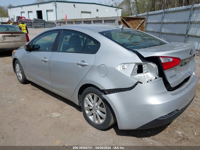 KIA FORTE LX 2016 KNAFX4A69G5553515 Image 3