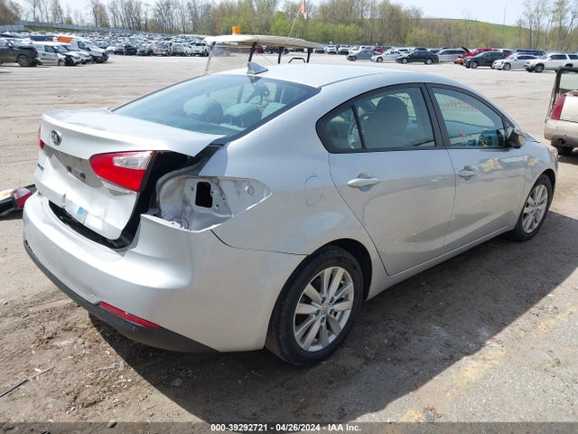 KIA FORTE LX 2016 KNAFX4A69G5553515 Image 4