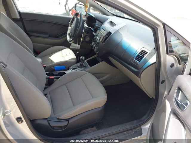 KIA FORTE LX 2016 KNAFX4A69G5553515 Image 5