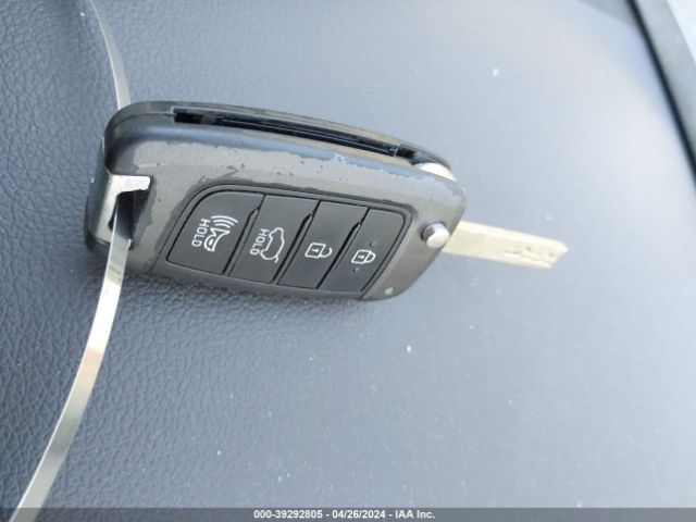 5NMS2CAD6KH097245 Hyundai Santa Fe Se