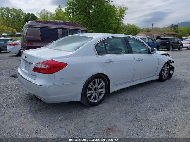 Hyundai Genesis 3.8 2014 KMHGC4DD8EU260068 Image 4