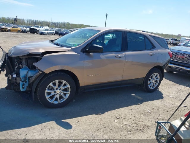 Chevrolet EQUINOX LS 2019 2GNAXHEV8K6247884 Image 2