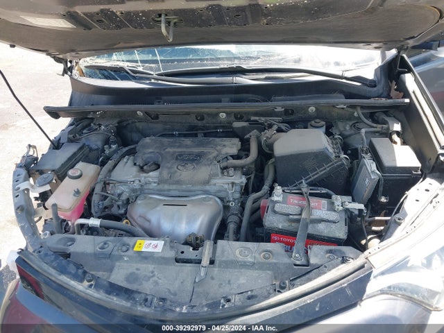 Toyota RAV4 SE 2018 JTMNFREV4JJ165431 Image 10