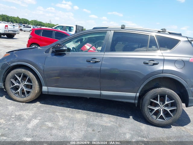 Toyota RAV4 SE 2018 JTMNFREV4JJ165431 Image 14