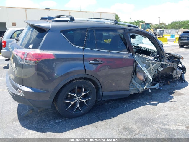 Toyota RAV4 SE 2018 JTMNFREV4JJ165431 Image 18