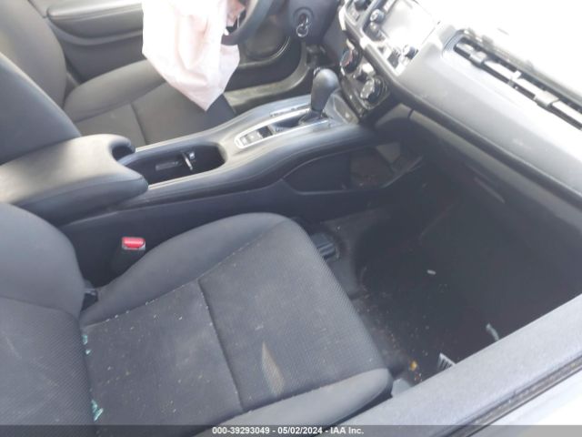 3CZRU6H32NM759065 Honda Hr-v Awd Lx