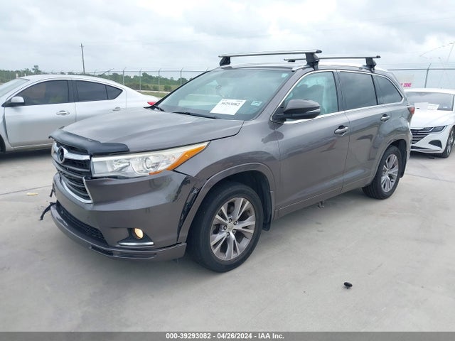 Toyota Highlander Xle V6 2014 5TDKKRFH5ES020219 Image 2