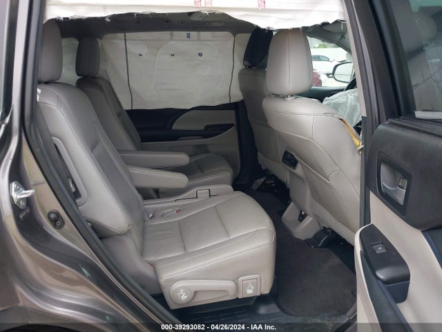 Toyota Highlander Xle V6 2014 5TDKKRFH5ES020219 Image 8