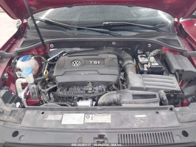 1VWAT7A3XFC105758 Volkswagen Passat 1.8t Limited Edition