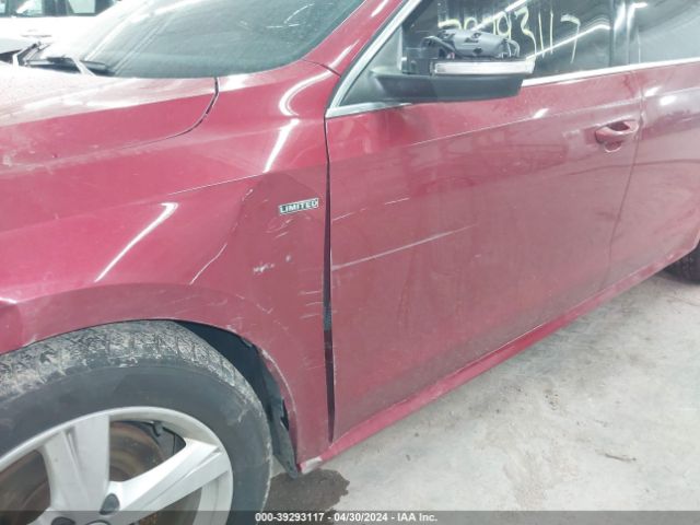 1VWAT7A3XFC105758 Volkswagen Passat 1.8t Limited Edition