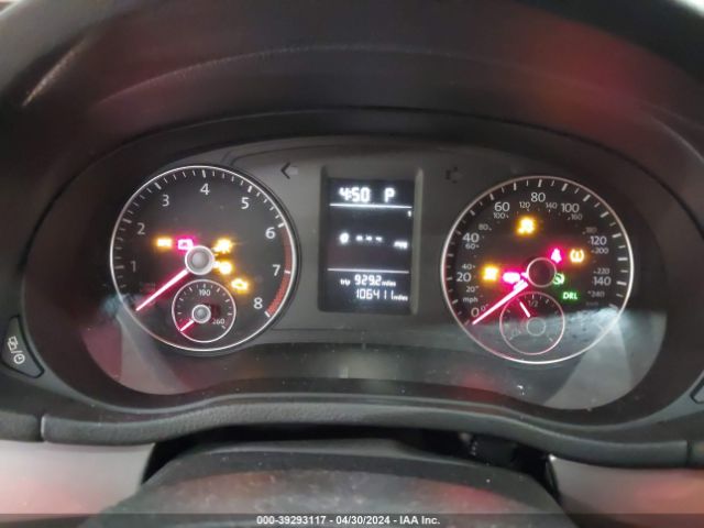1VWAT7A3XFC105758 Volkswagen Passat 1.8t Limited Edition