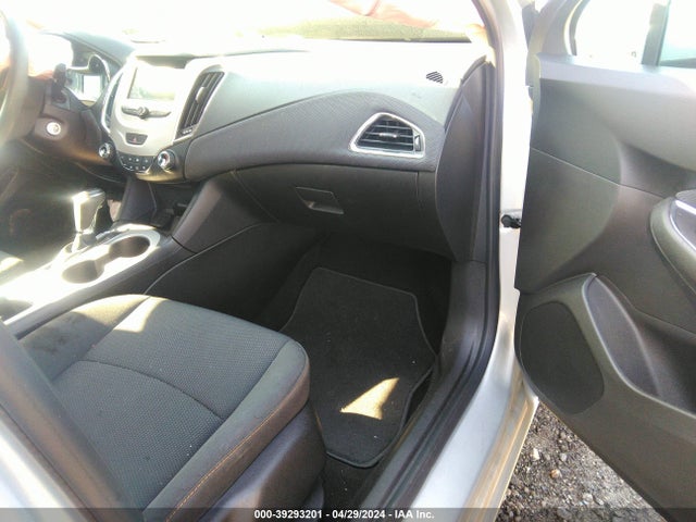 Chevrolet Cruze Ls Auto 2017 1G1BC5SM5H7218816 Image 5