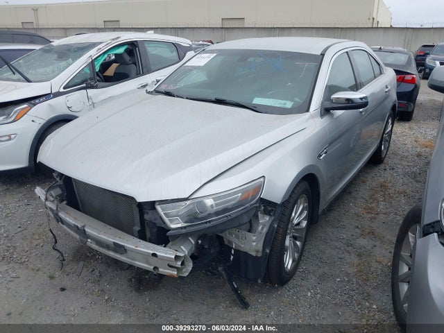 Ford Taurus Limited 2016 1FAHP2F89GG129479 Image 2