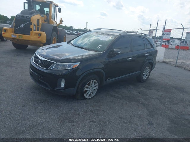 KIA SORENTO LX 2014 5XYKTDA62EG462975 Image 2