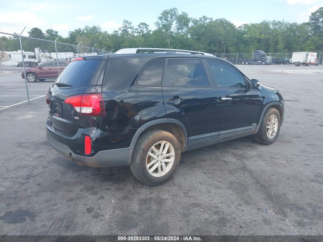 KIA SORENTO LX 2014 5XYKTDA62EG462975 Image 4