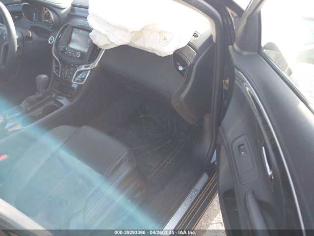 2015 Buick Lacrosse Premium Ii მანქანა იყიდება აუქციონზე, vin: 1G4GF5G37FF183599, აუქციონის ნომერი: 39293366