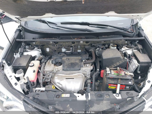 Toyota RAV4 SE 2018 JTMJFREV4JD243848 Image 10