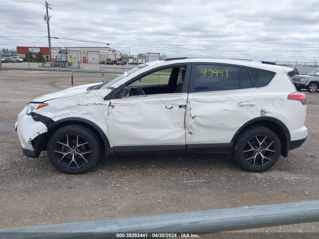 Toyota RAV4 SE 2018 JTMJFREV4JD243848 Image 15