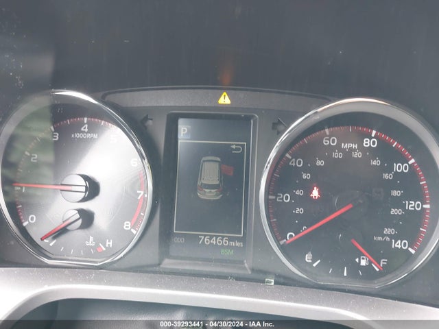 Toyota RAV4 SE 2018 JTMJFREV4JD243848 Image 7