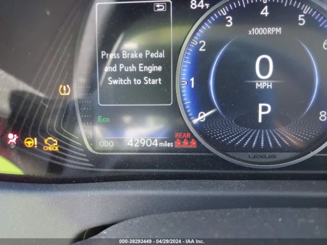 JTHX3JBH0M2033118 Lexus UX 200