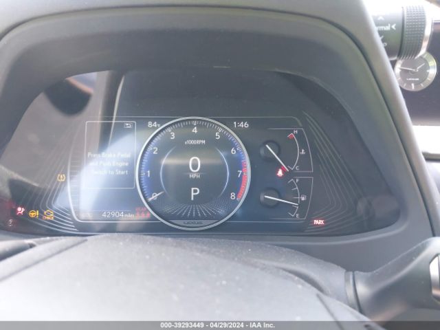 JTHX3JBH0M2033118 Lexus UX 200