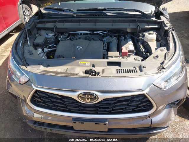 Toyota Highlander Xle 2022 5TDHZRBH5NS181116 Image 10