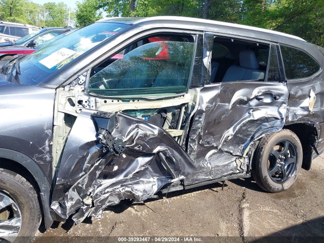 Toyota Highlander Xle 2022 5TDHZRBH5NS181116 Image 15