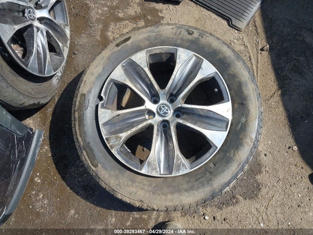 Toyota Highlander Xle 2022 5TDHZRBH5NS181116 Image 12