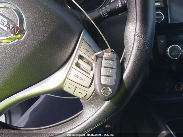 JN8AT2MT2GW025358 Nissan ROGUE SV