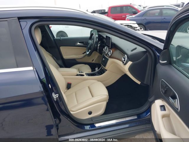 WDCTG4EBXHJ300994 Mercedes-Benz GLA 250