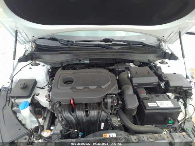 KIA Optima Lx 2018 5XXGT4L31JG180477 Image 10