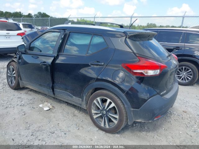 3N1CP5CU1JL528982 Nissan KICKS SV
