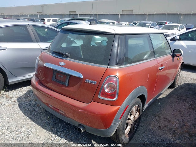 2012 MINI COOPER WMWSU3C54CT258303 Photo 3