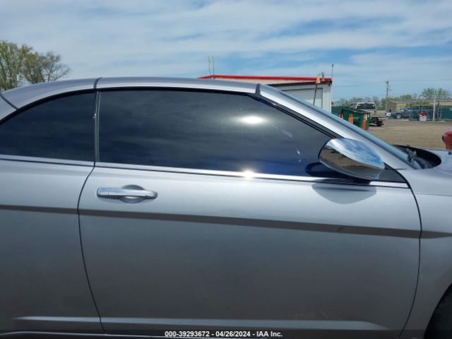 1C3BCBFG6EN137992 Chrysler 200 Limited