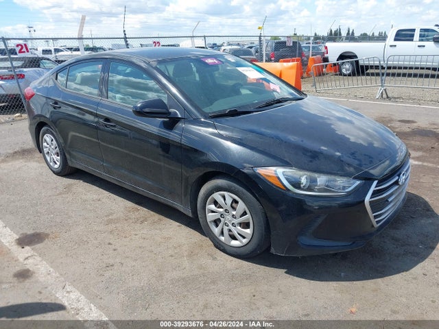 2017 5NPD74LF4HH092703 main image