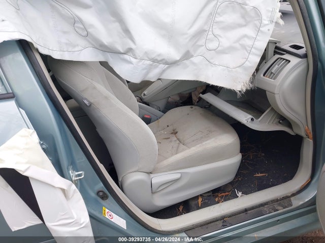 Toyota Prius Two 2015 JTDKN3DU0F1970037 Image 5