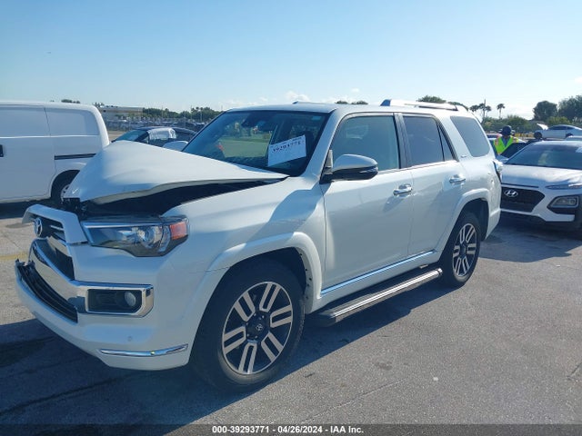 Toyota 4runner Limited 2020 JTEZU5JR1L5224547 Image 2