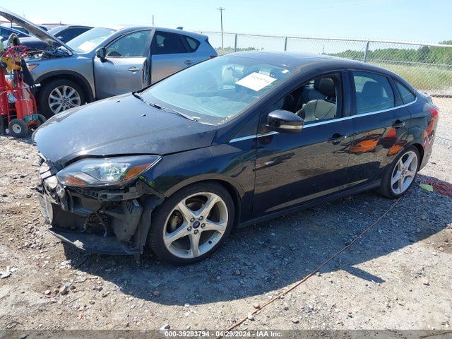 Ford Focus Titanium 2014 1FADP3J29EL126304 Image 2