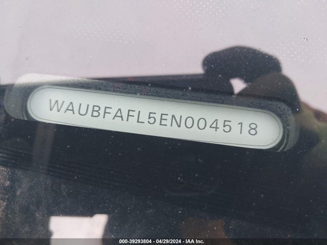 Audi A4 2.0t Premium 2014 WAUBFAFL5EN004518 Image 9