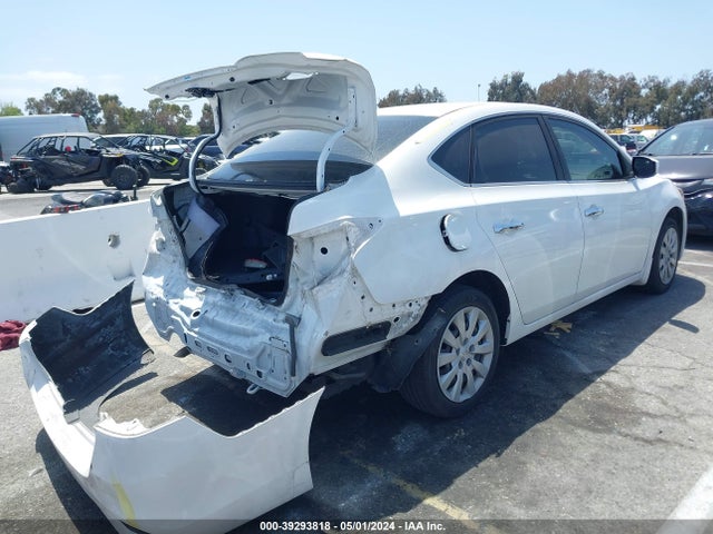 Nissan SENTRA S 2018 3N1AB7AP2JY332955 Image 4