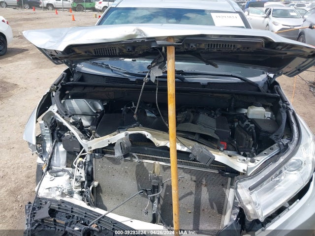 Toyota Highlander Xle 2019 5TDKZRFH4KS558949 Image 10