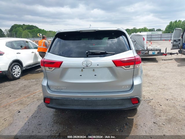 Toyota Highlander Xle 2019 5TDKZRFH4KS558949 Image 15
