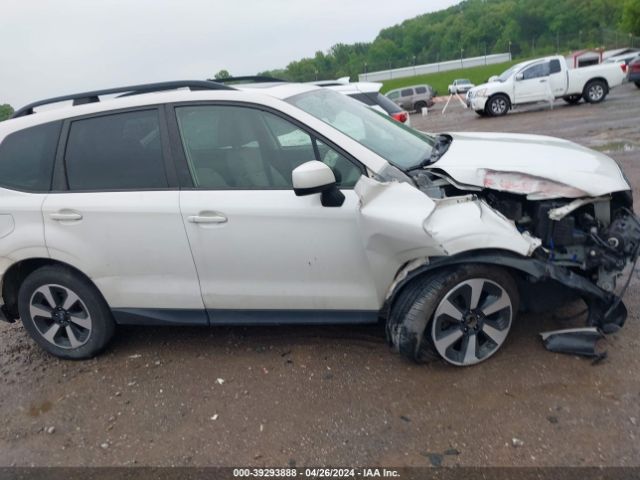 JF2SJAGC2JH492935 Subaru Forester 2.5i Premium