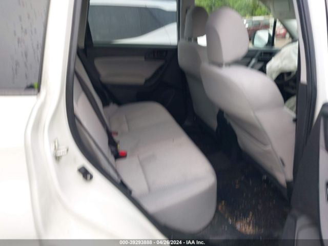 JF2SJAGC2JH492935 Subaru Forester 2.5i Premium